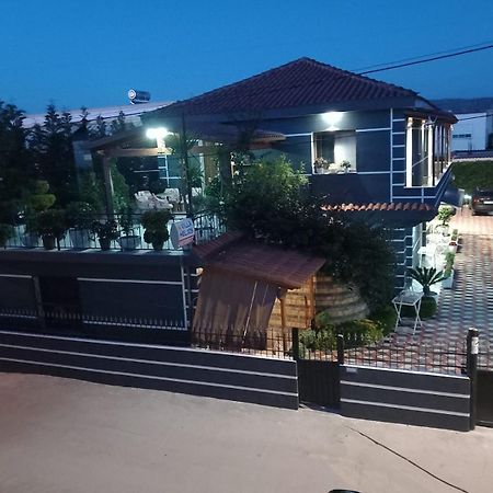 Villa Heljos Apartaments Vlorë 外观 照片
