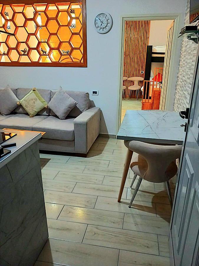 Villa Heljos Apartaments Vlorë 外观 照片
