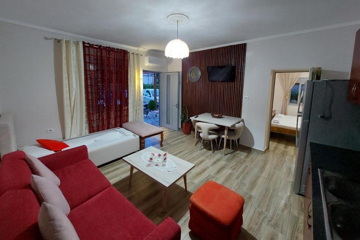 Villa Heljos Apartaments Vlorë 外观 照片