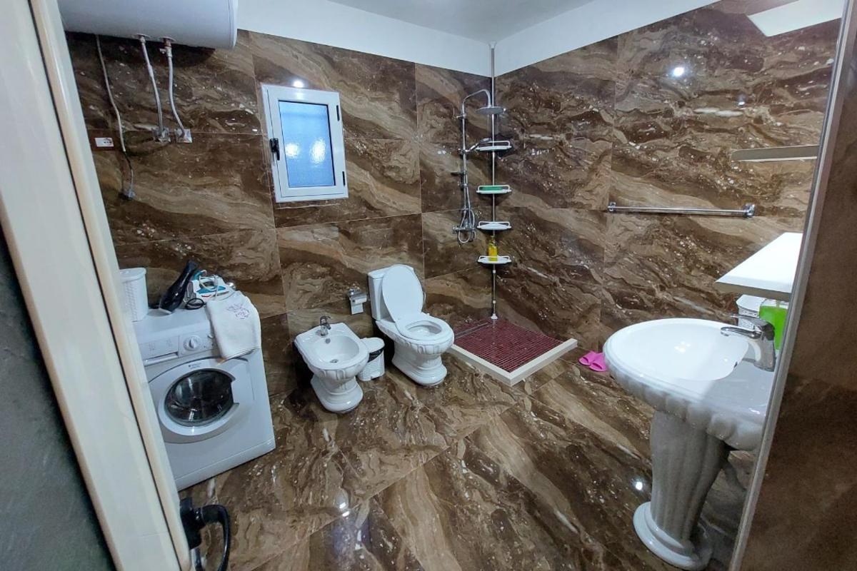 Villa Heljos Apartaments Vlorë 外观 照片