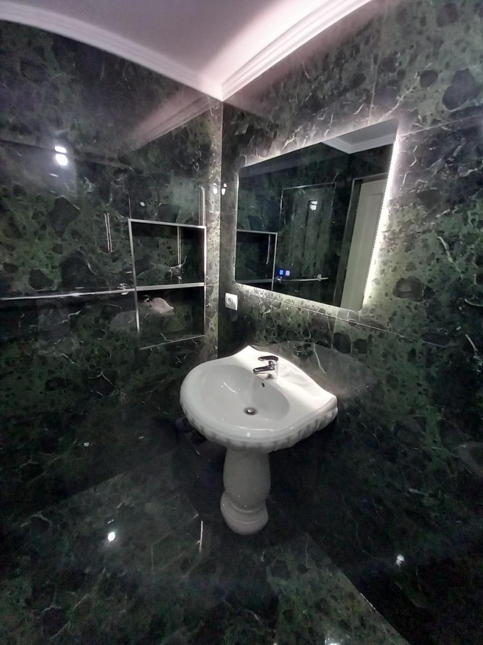 Villa Heljos Apartaments Vlorë 客房 照片