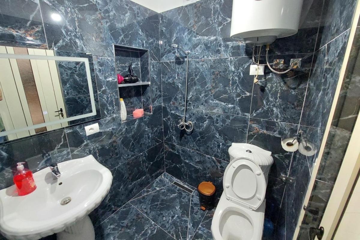 Villa Heljos Apartaments Vlorë 外观 照片