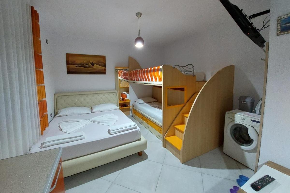 Villa Heljos Apartaments Vlorë 客房 照片