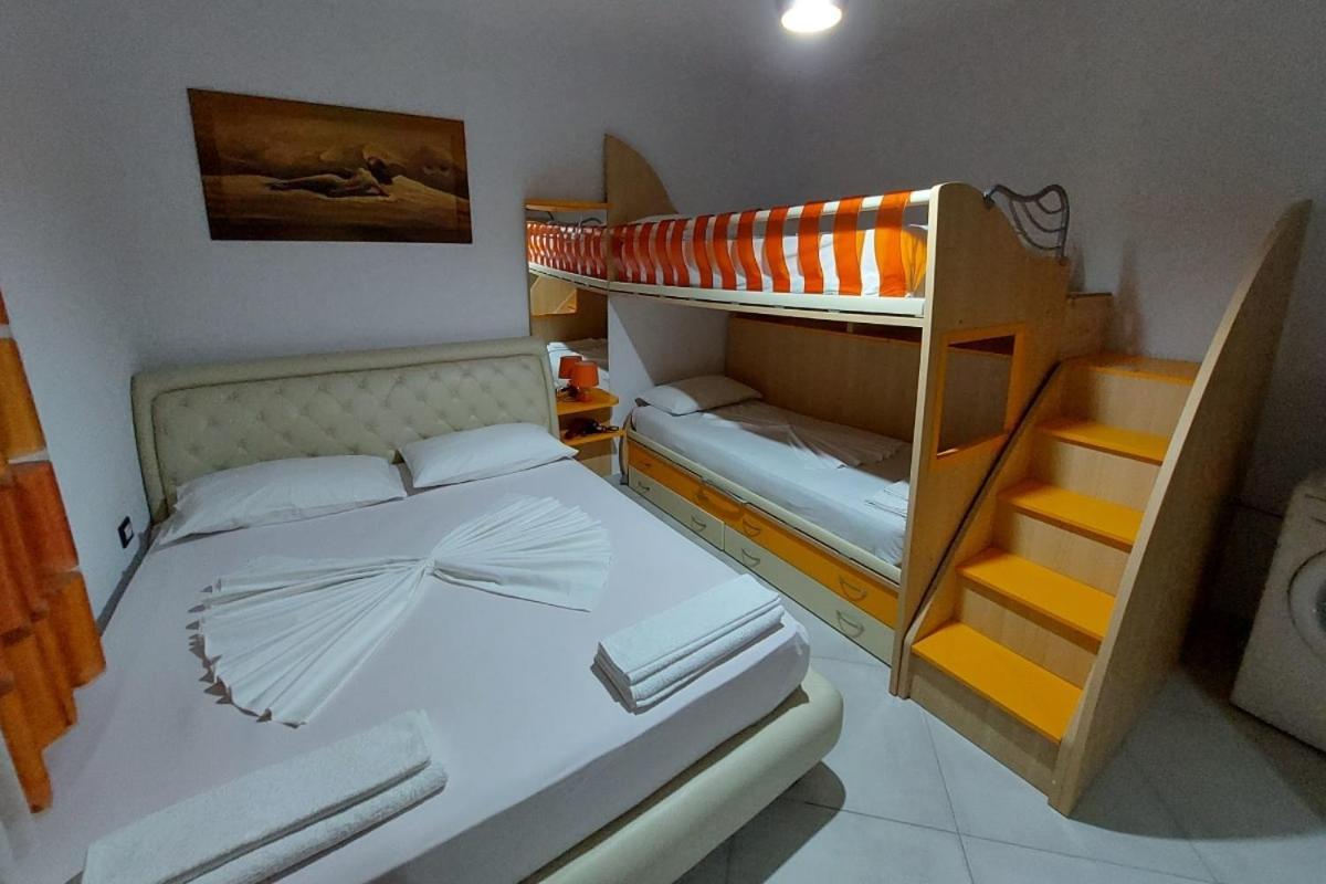 Villa Heljos Apartaments Vlorë 客房 照片